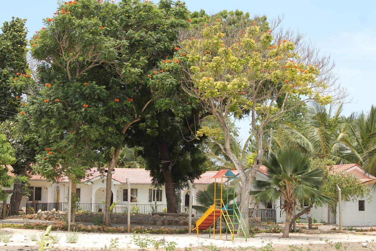 מומבסה Oluwa Seun Beach Cottages, Mtwapa מראה חיצוני תמונה